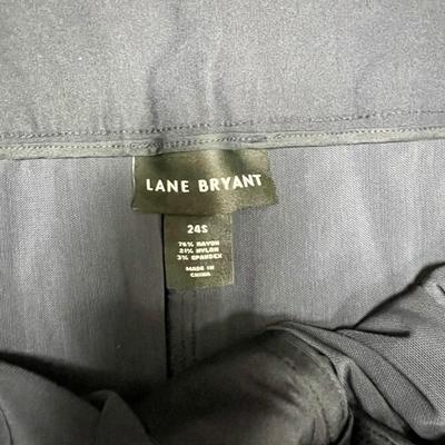 Women's Plus Sized Clothing Lot - 2 blouses, 2 cardigans, 1 pant size 22/24