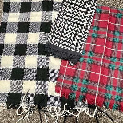 Various Sizes Plaid Scarf Lot