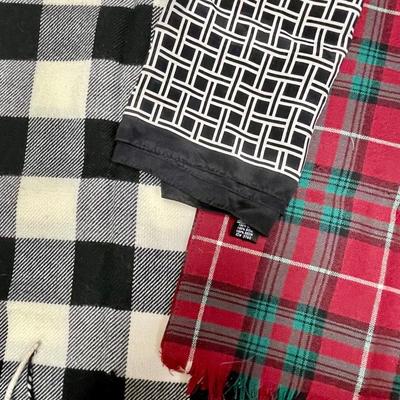 Various Sizes Plaid Scarf Lot
