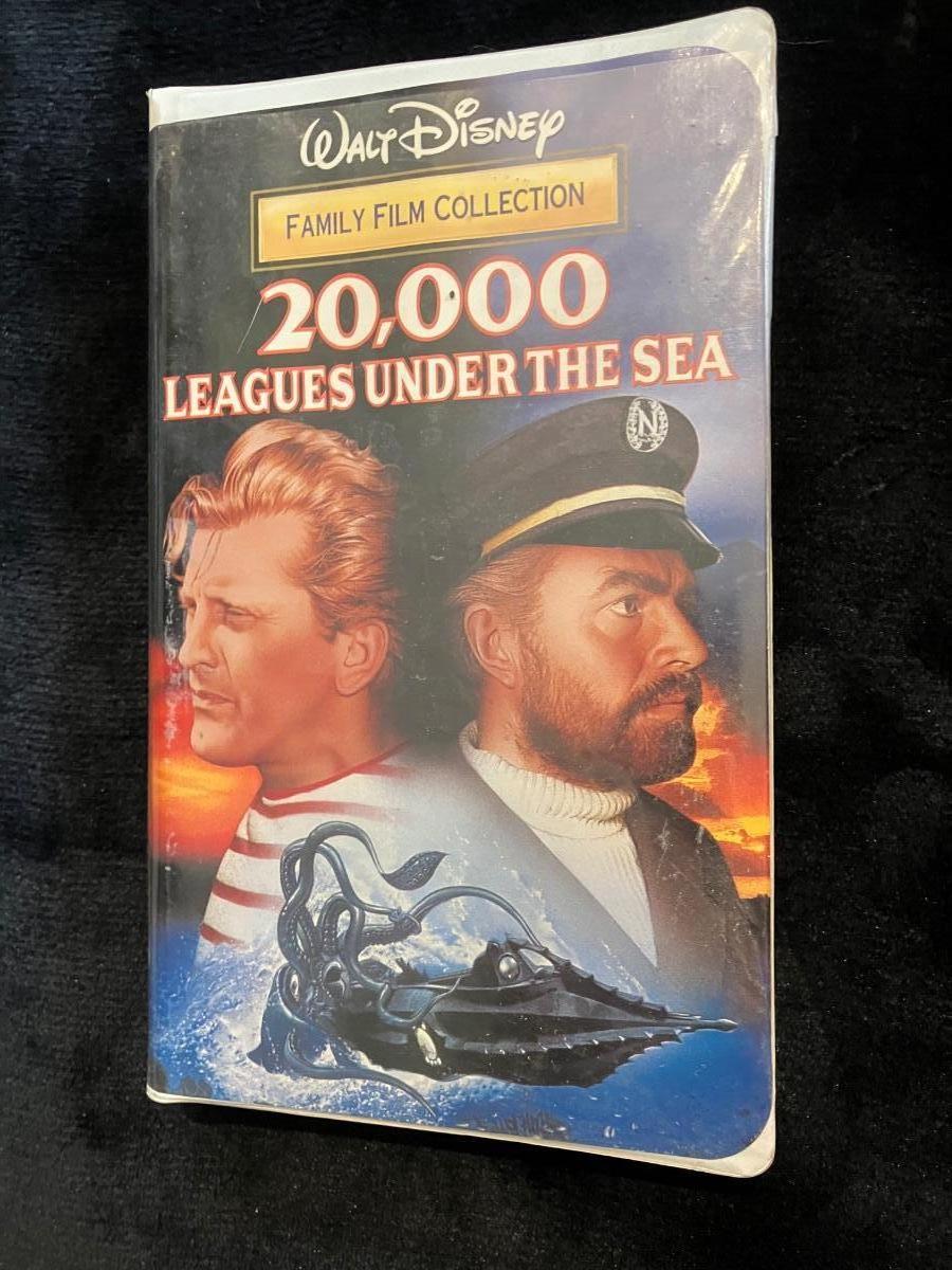 Walt Disney 20 000 Leagues Under The Sea VHS #4131 | EstateSales.org