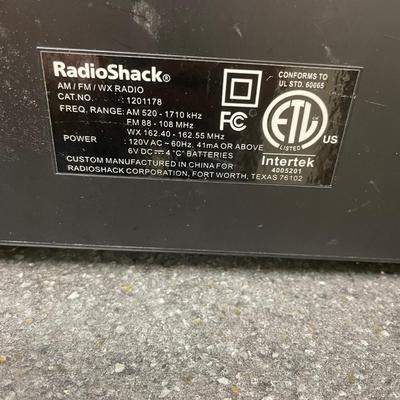 Vintage Radio Shack Portable AM-FM-WX (weather) Radio