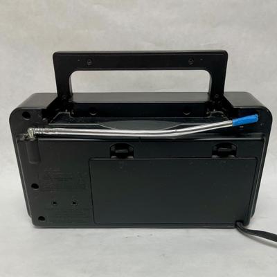 Vintage Radio Shack Portable AM-FM-WX (weather) Radio