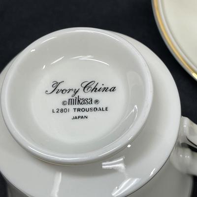 Mikasa Cream with gold trim China Set