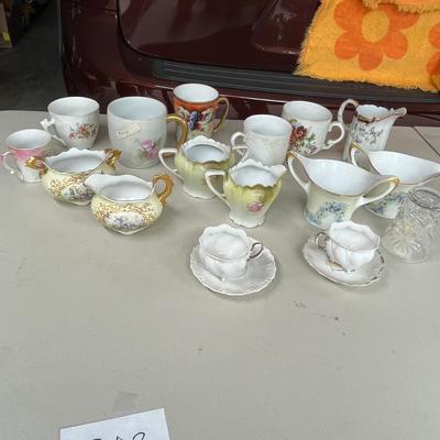 Lot of Porcelain Creamer, sugars, & more