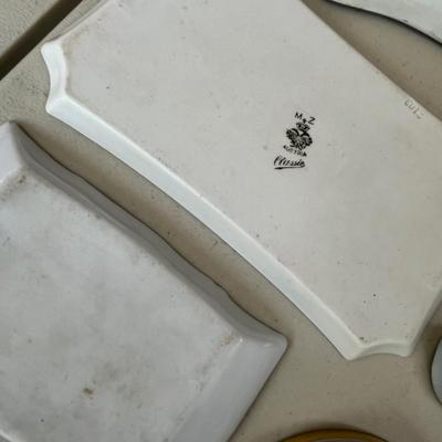 Lot of Napkin rings, and plates