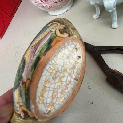 Assortment of antiques