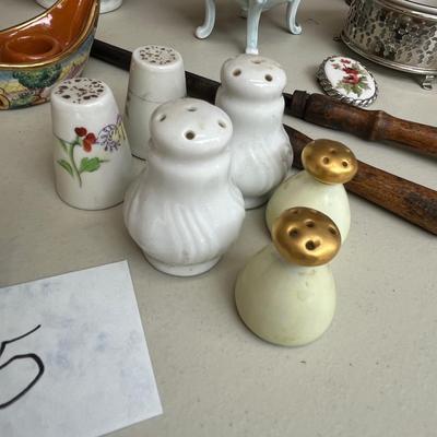 Assortment of antiques