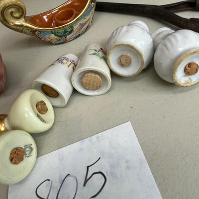 Assortment of antiques