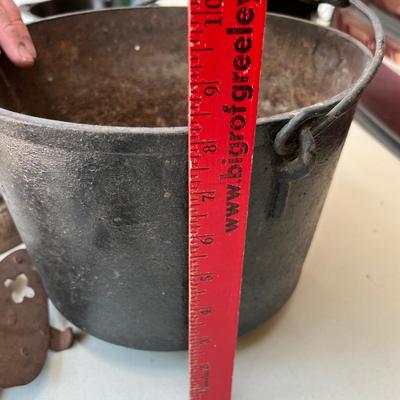 Antique Cast Iron & metal ware