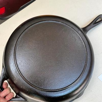 Cast Iron large skillet
