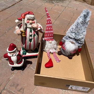 Gnomes & Santas