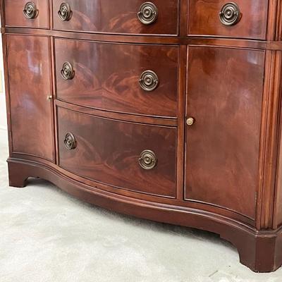 MORGANTON FURNITURE ~ Mahogany Breakfront China Cabinet ~*Read Details