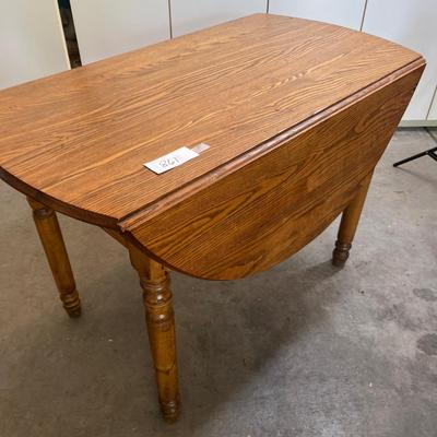 Drop leaf table