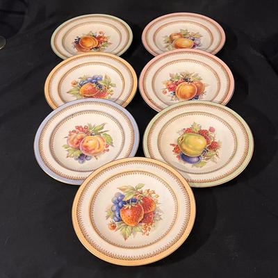 Hutschenreuther Czech Plates, Crown Ducal England China, and Gold Rim Glasses (LR-DZ)