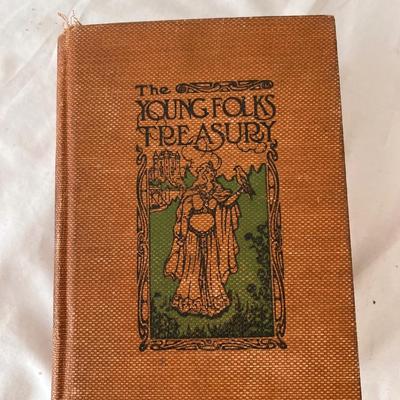 World’s Greatest Literature, The Young Folks Treasury, and Charles Dickens Books from The Early 1900’s (UB-DZ)