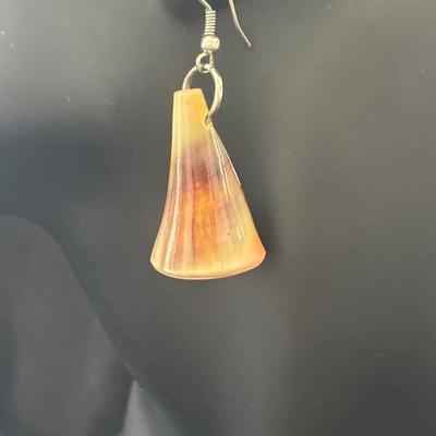 Large seashell twist earrings