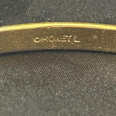 Vintage gold tone bangle bracelet