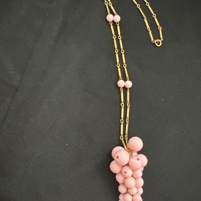 Super cute vintage gold tone and pink bubblegum Grape necklace