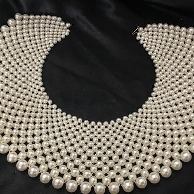 Hong Kong Vintage Collar Beaded Necklace. Pretty