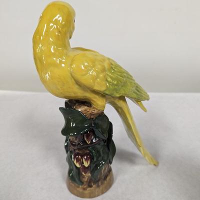 Jeanne Reed's Ltd. Porcelain Parrot Pair
