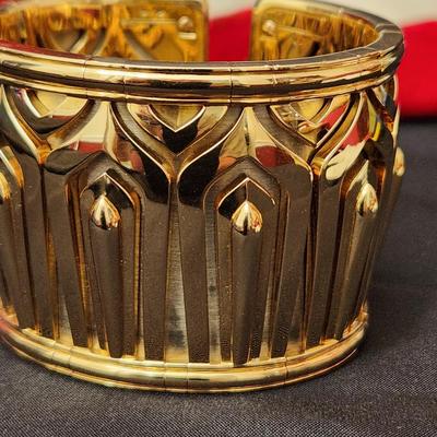 Cartier Wide 18 kt Gold Pharaon Cuff Bangle Bracelet
