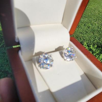 14Kt White Gold & Diamond Cluster Earrings