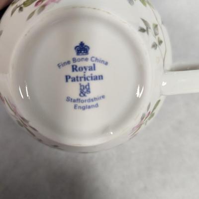 Fine Bone China Royal Patrician Teapot Cup & Saucer