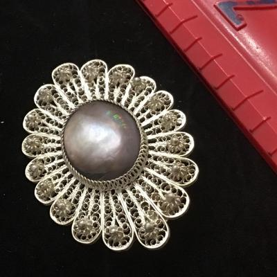 Vintage .925 Sterling Silver Mother Of Pearl Filigree Brooch Pin