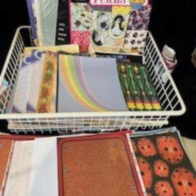 SCRAPBOOKING PAPER