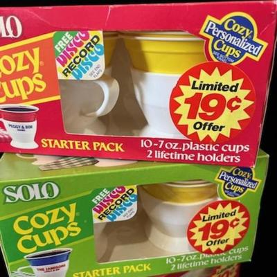 ELECTRIC SANDWICH MAKER AND NEW COZY CUPS