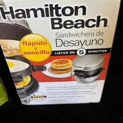 ELECTRIC SANDWICH MAKER AND NEW COZY CUPS