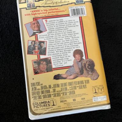 Annie Vhs 22310