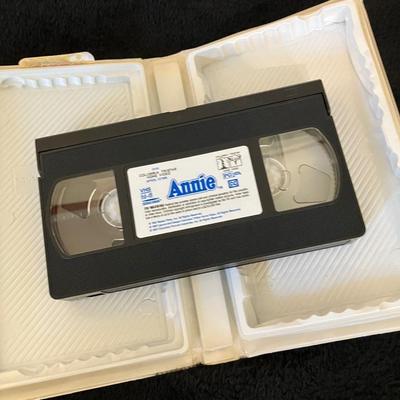 Annie Vhs 22310
