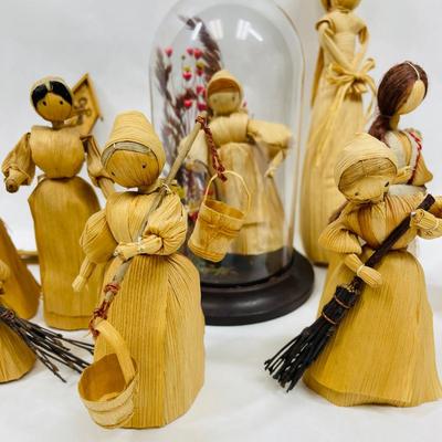 Vintage Handmade Corn Husk Dolls Czechoslovakian Folk Art 9+ pcs