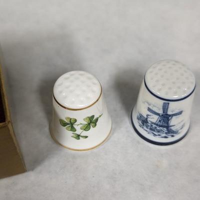 Collectors Thimbles Mosr Royal Grafton