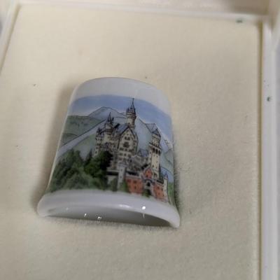 Collectors Thimbles Mosr Royal Grafton