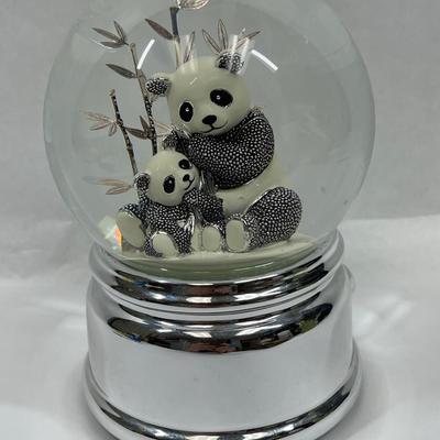 Vintage Panda with Baby Water Snowglobe Musical Decor Danbury