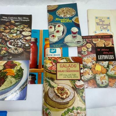 Lot of Vintage Recipe Pamplets & Booklets