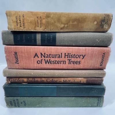 lot of 7 Vintage Books about plants
