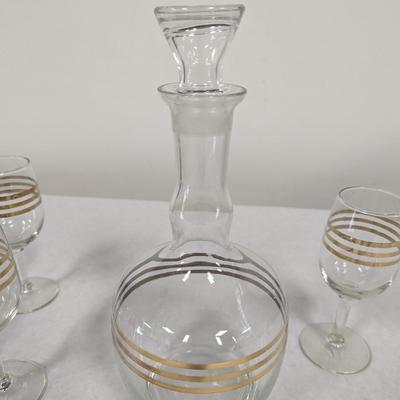 Vintage Decanter And Glasses