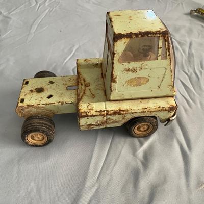 TONKA CAR HAULER CARRIER TRUCK