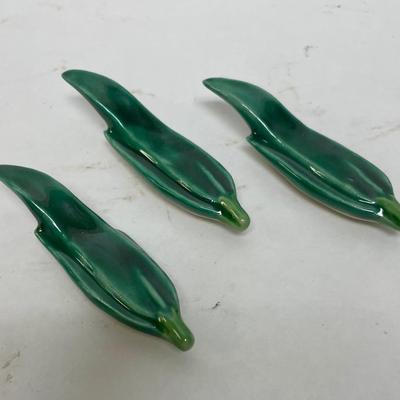 Vintage Set of 3 Ceramic Leaf-shaped Salts