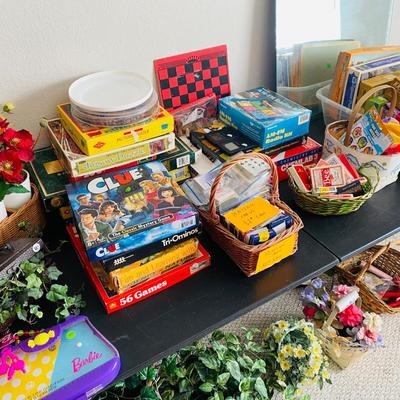 Lot 3: Games, Crafts, Desk & More