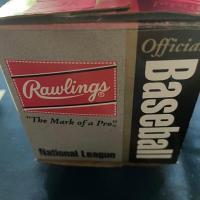 AUTOGRAPHED BASEBALL BOB MILLER