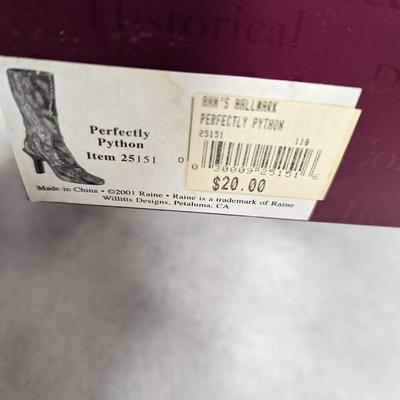 Just The Right Shoe Diamonds & Perfectly Python With Boxes
