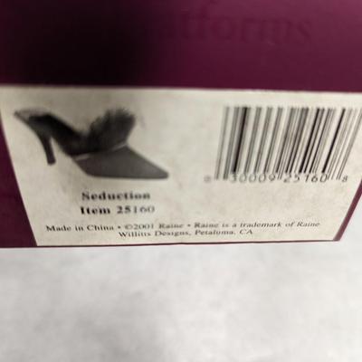 Just The Right Shoe Seduction & Rendezvous With Boxes