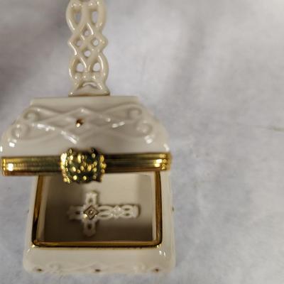 Vintage Lenox Treasures Porcelain Box