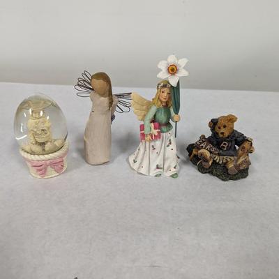 Assortment Of Figurines