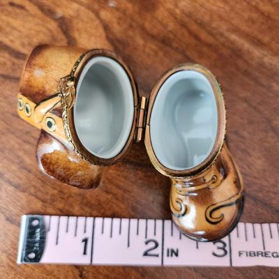 C.E. Limoges France Peint a al Main Cat in Boot trinket box