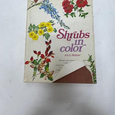 Lot of Garden Books: Seeds, Shrubs, Cactus, Annuals, Vegetables and Western Garden